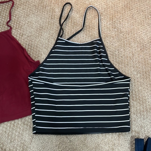 🎉B2GO free🎉 Halter Crop Tops - Picture 2 of 3